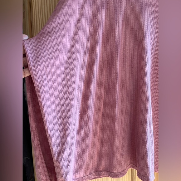 Torrid Rose Taupe Lace Up Neckline Long Sleeve Size 2 - Picture 7 of 9